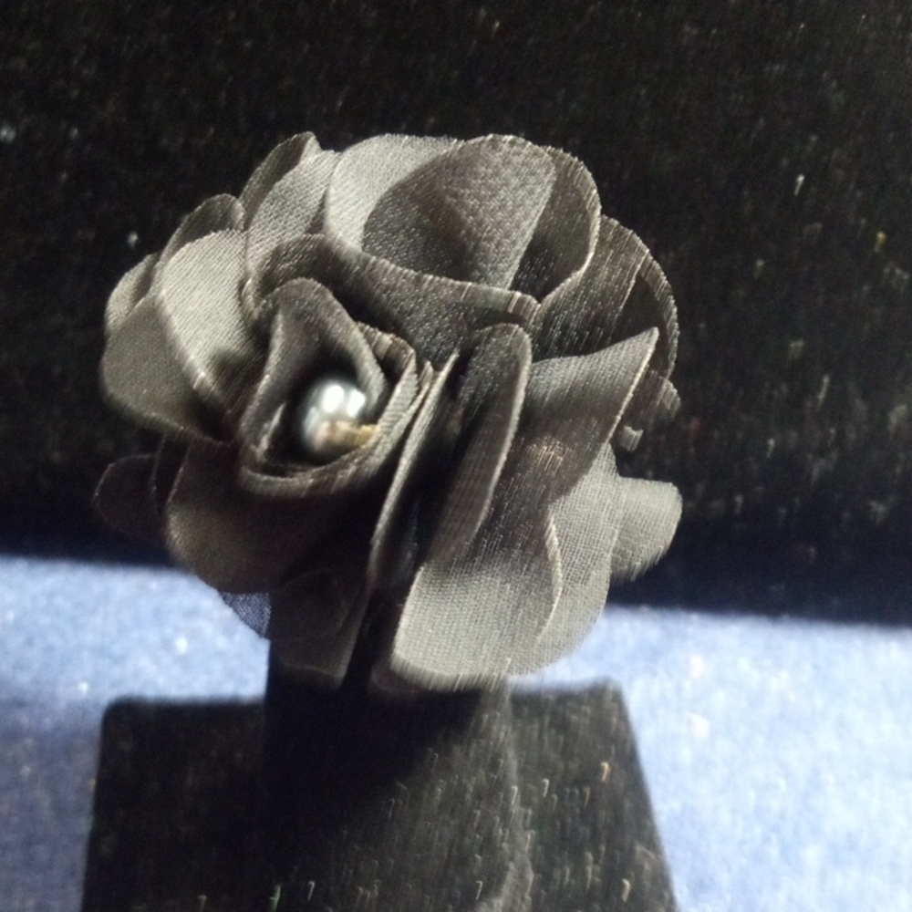 Elegant Black Fabric Flower Ring
